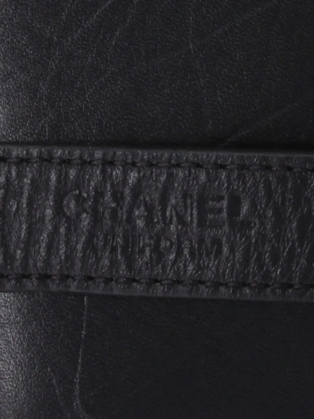 Pre-OwnedCHANEL Pre-OwnedPochette quilted leather belt bag