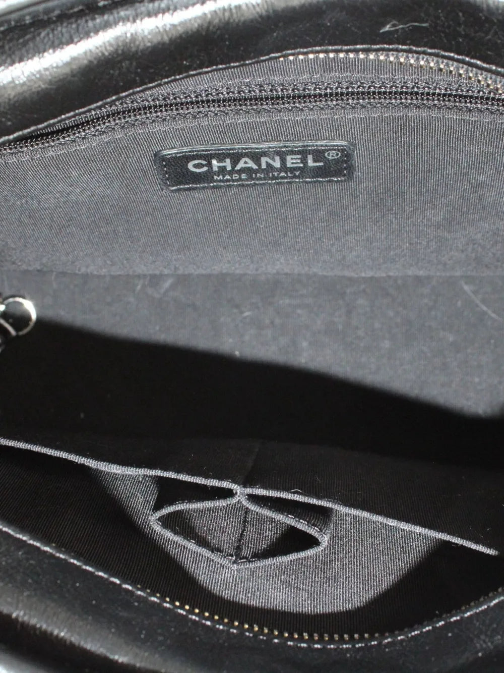 Pre-OwnedCHANEL Pre-OwnedParis-Hamburg Gabrielle embroidered crossbody bag