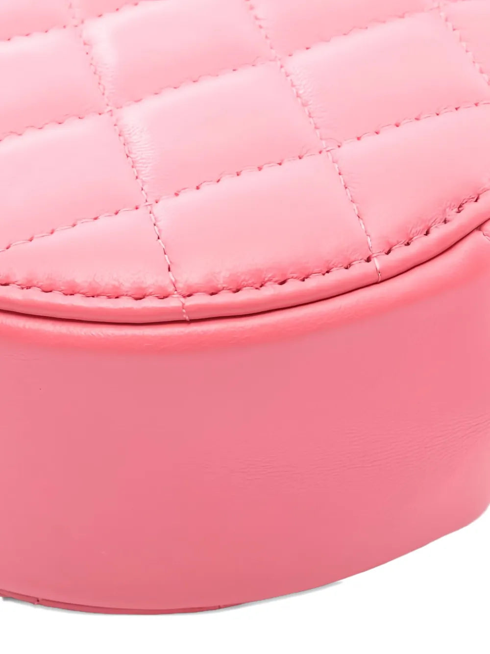 Pre-OwnedCHANEL Pre-Owneddiamond-quilted round shoulder bag