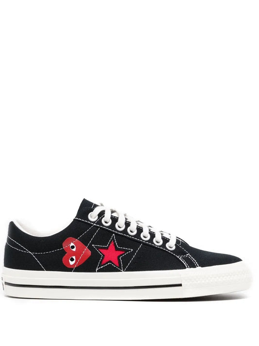 Comme Des Gar ns Play x Converse X Converse One Star