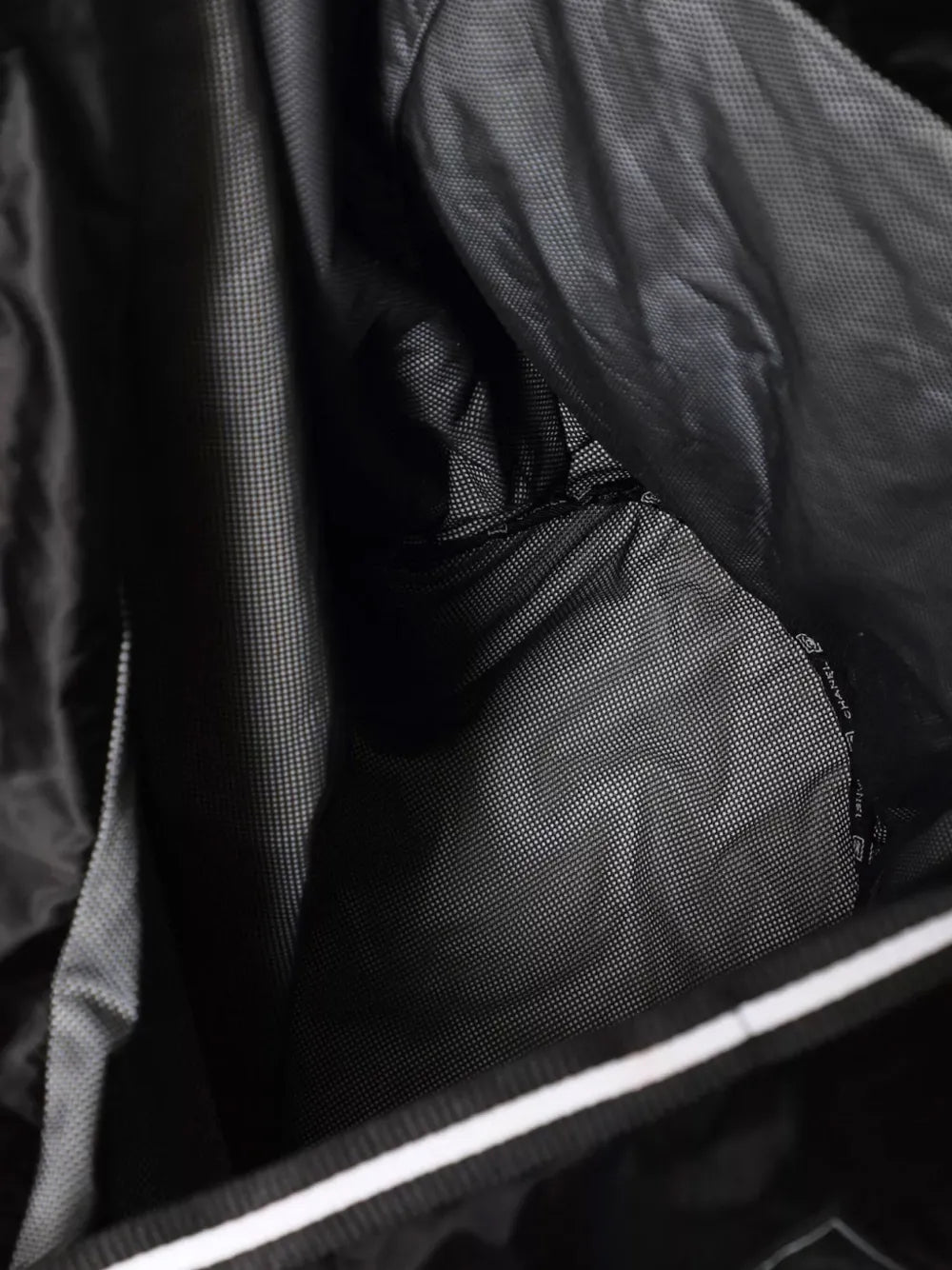 Pre-OwnedCHANEL Pre-OwnedCC padded tote bag