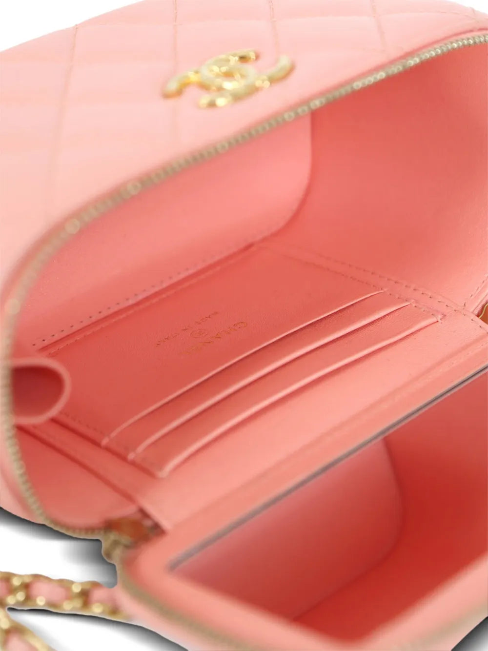 Pre-OwnedCHANEL Pre-OwnedCC quilted handbag