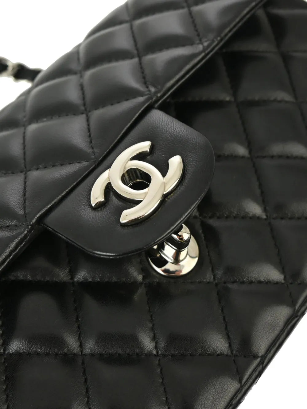 Pre-OwnedCHANEL Pre-Owned2009 East West shoulder bag