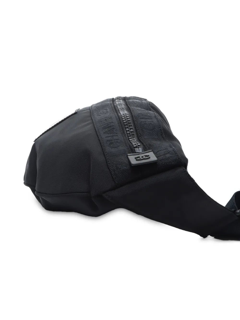 Pre-OwnedCHANEL Pre-Owned2003-2004 Sport Line belt bag