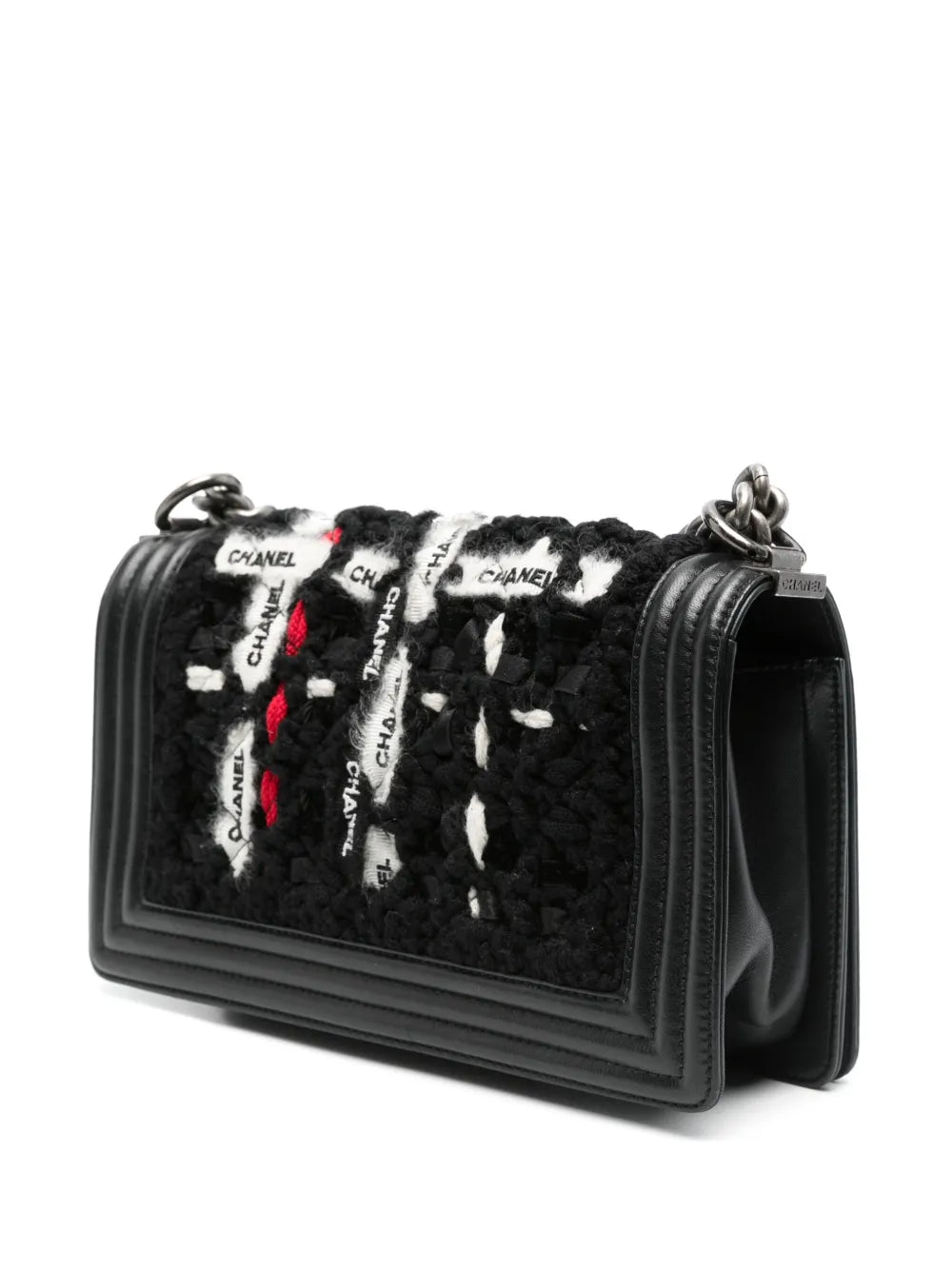 Pre-OwnedCHANEL Pre-Ownedmedium Boy shoulder bag