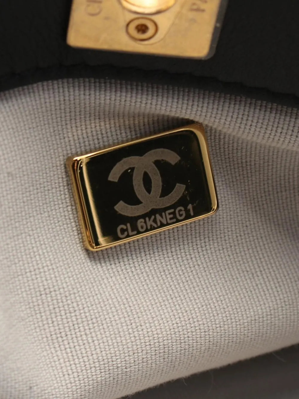 Pre-OwnedCHANEL Pre-Owned2021s Coco Mark tweed shoulder bag