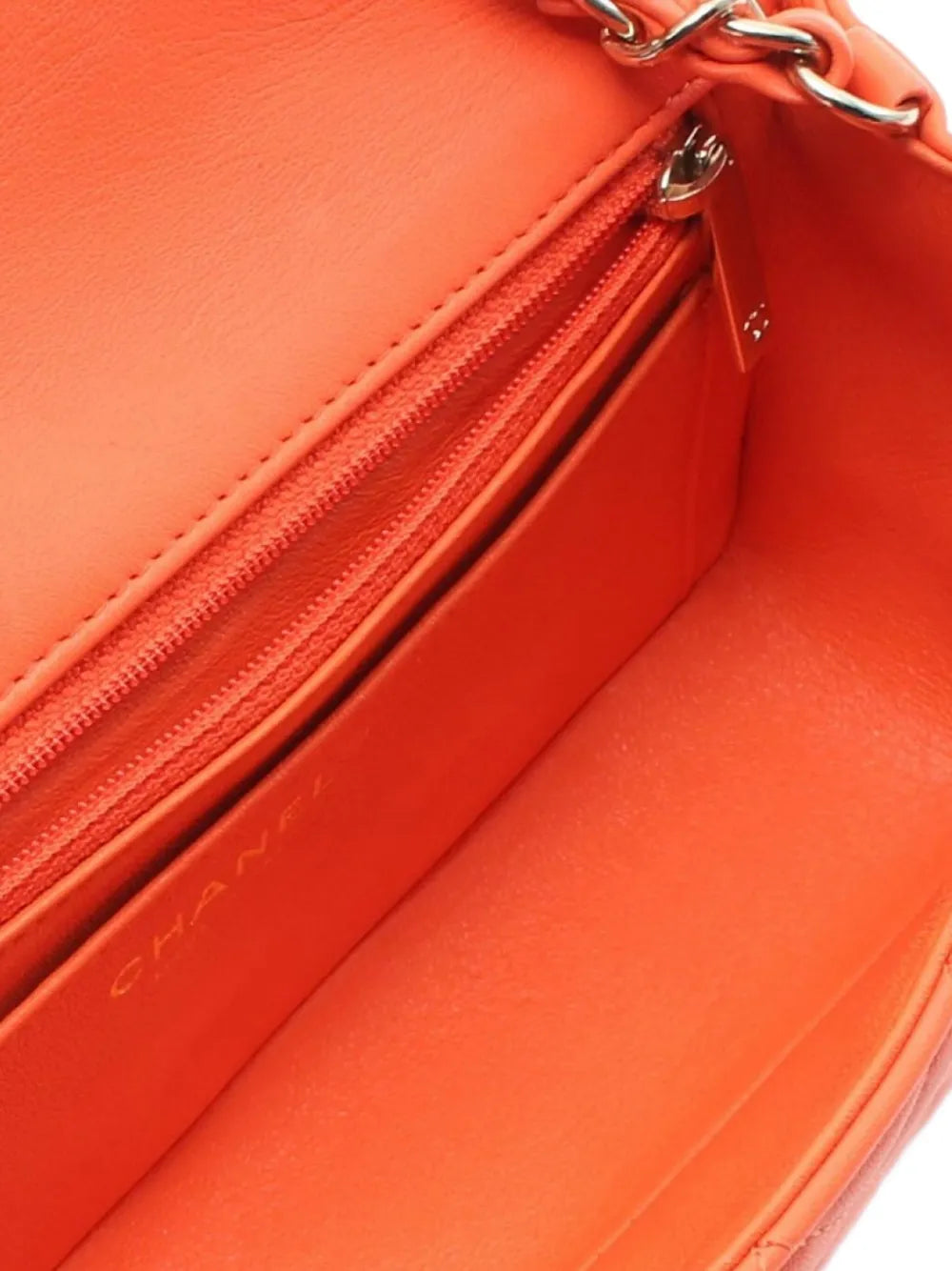 Pre-OwnedCHANEL Pre-Owned2020-2021 small Classic Flap shoulder bag