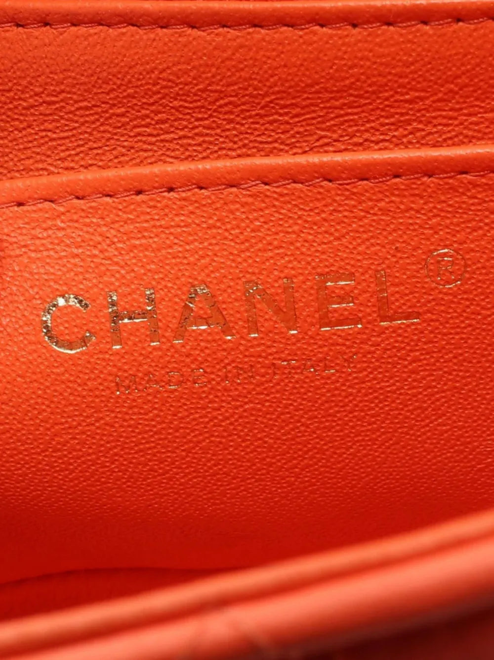 Pre-OwnedCHANEL Pre-Owned2020-2021 small Classic Flap shoulder bag