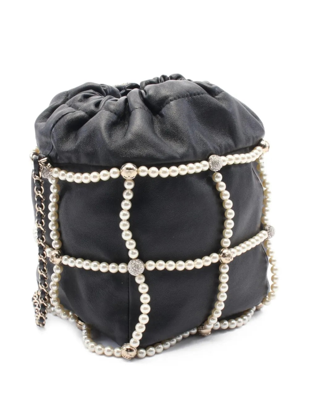 Pre-OwnedCHANEL Pre-Owned2020-2021 Crystal Pearl bucket bag