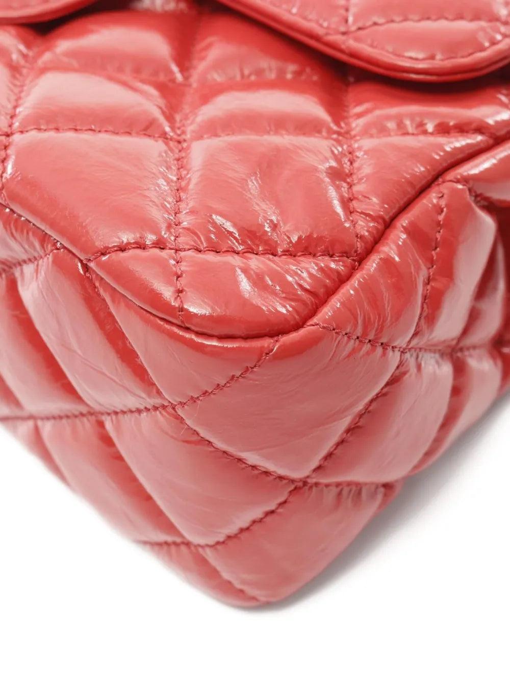 Pre-OwnedCHANEL Pre-Owned2010s quilted leather shoulder bag