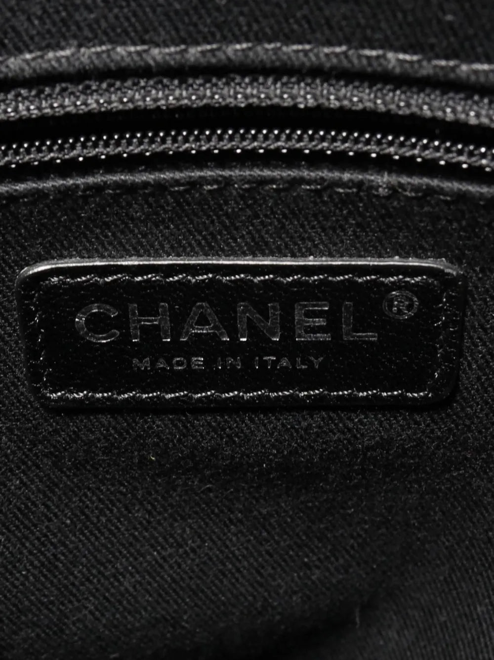 Pre-OwnedCHANEL Pre-Owned2012-2013 matelasscaviar-leather shoulder bag