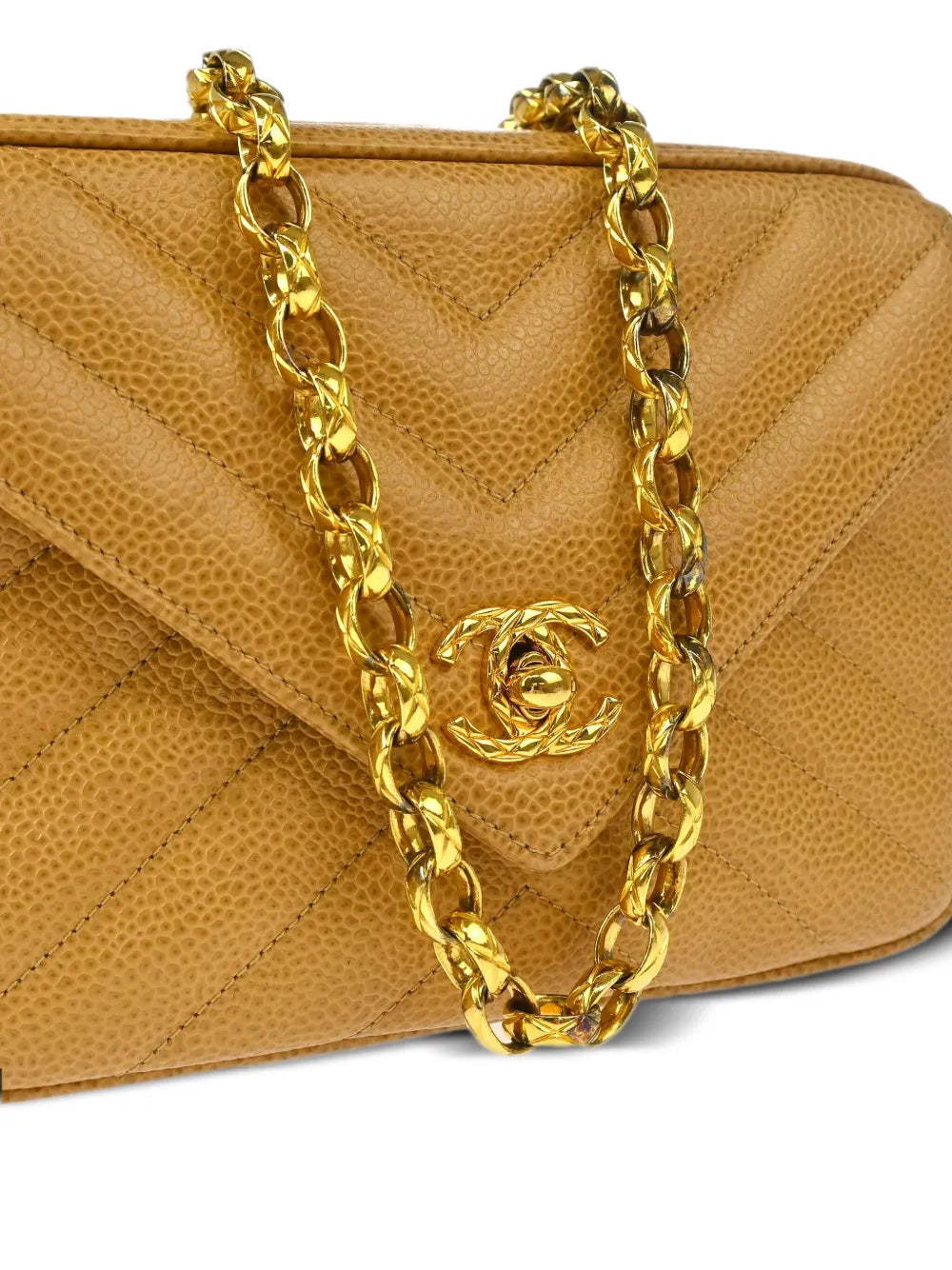 Pre-OwnedCHANEL Pre-Owned1992 Chevron Tassel camera bag