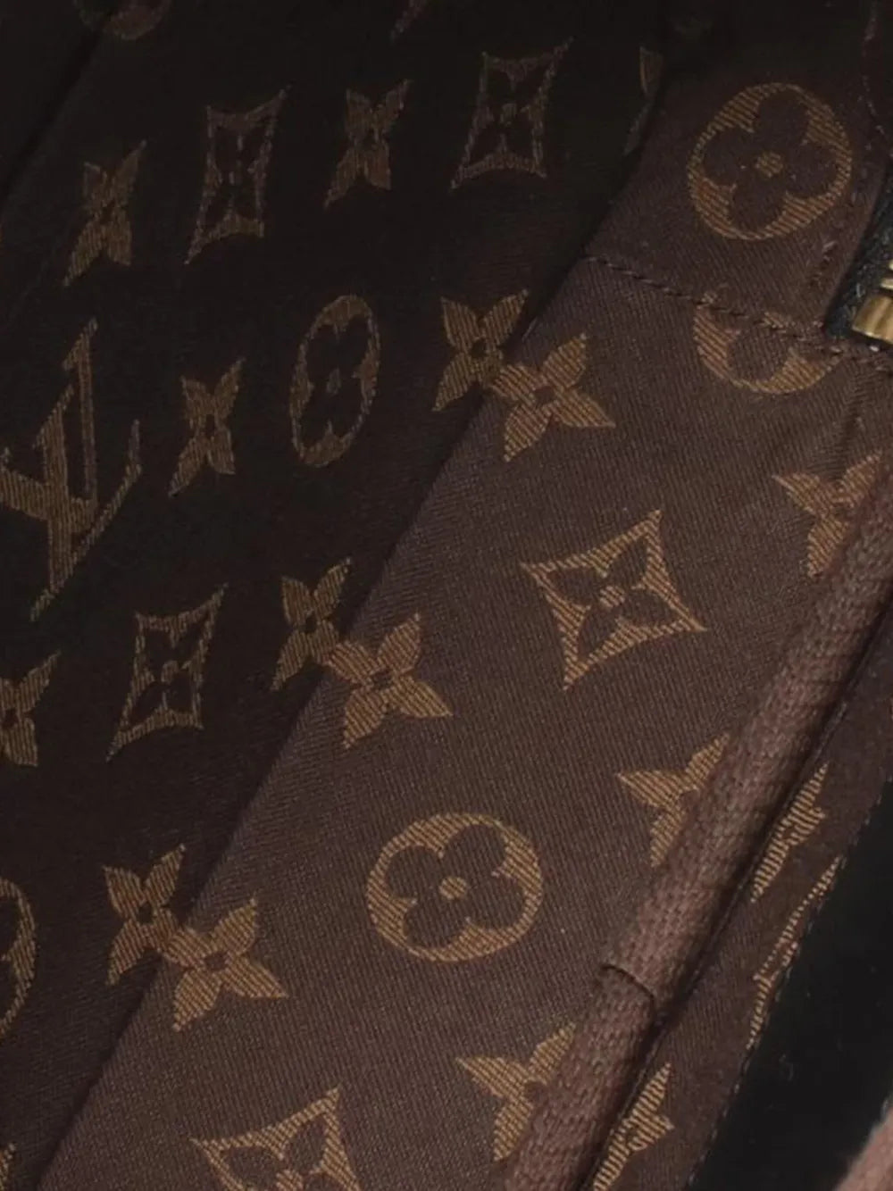 Pre-OwnedLouis Vuitton Pre-Owned2021-2025 Monogram Empreinte Utility satchel